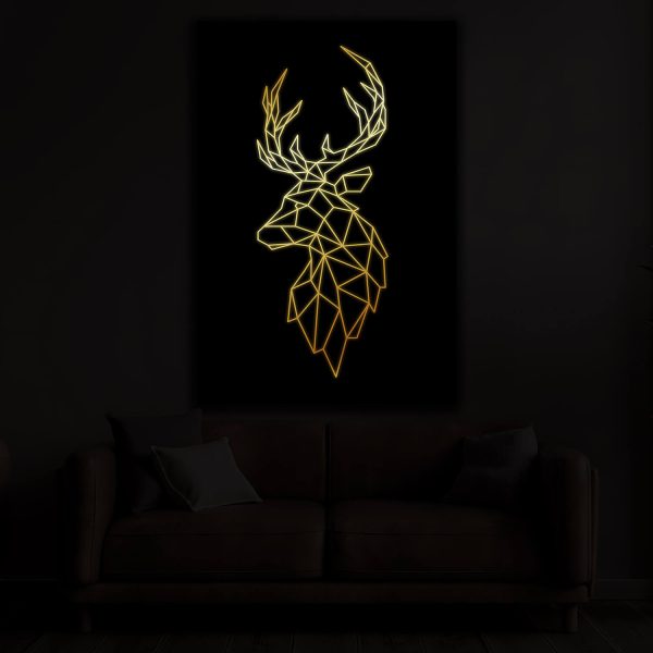 Majestic Elk bei Nacht beleuchtet